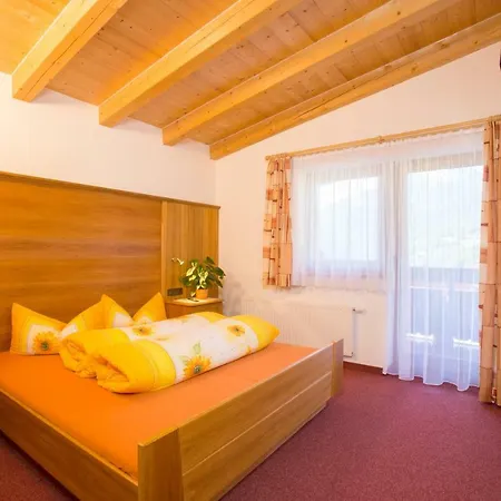 Haus Alois Bed & Breakfast